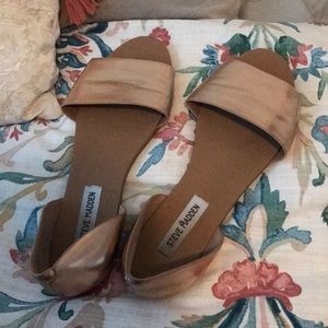 Steve Madden Gold Sandal Flats